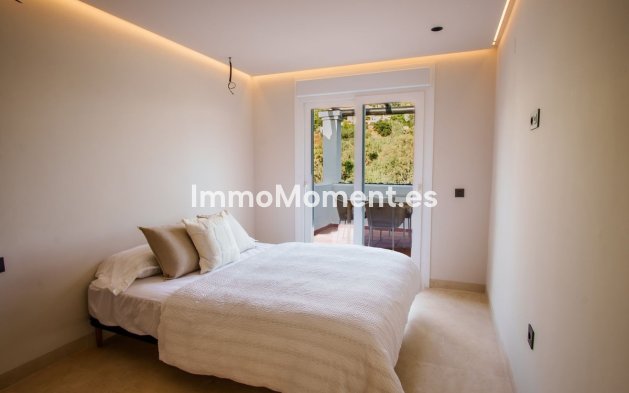 Resale - Apartment - Benahavís - La Quinta