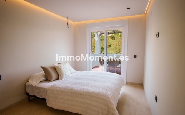 Resale - Apartment - Benahavís - La Quinta