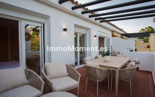 Resale - Apartment - Benahavís - La Quinta