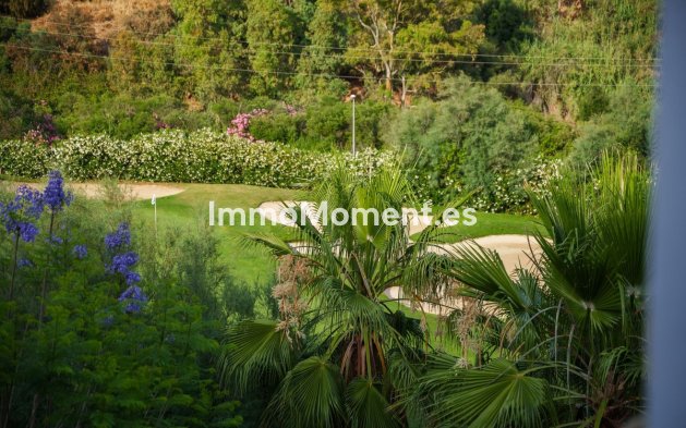 Resale - Apartment - Benahavís - La Quinta