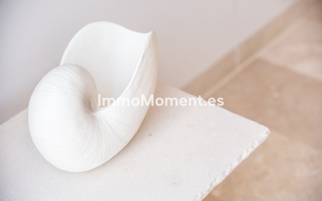 Resale - Apartment - Benahavís - La Quinta