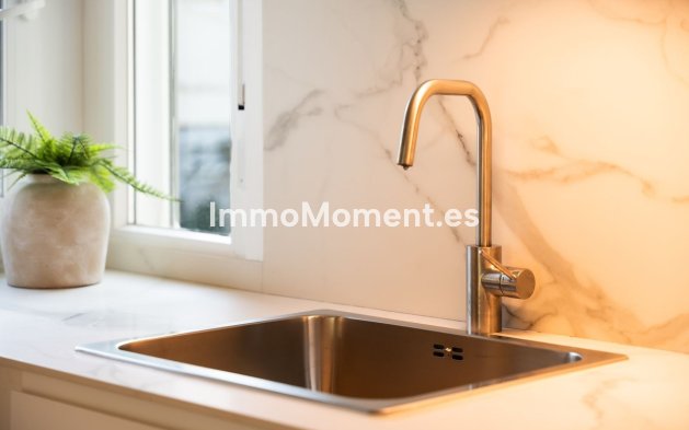 Resale - Apartment - Benahavís - La Quinta