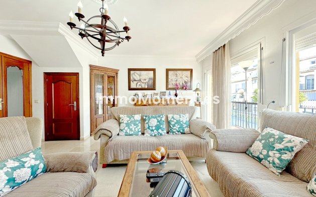 Revente - Maison mitoyenne - Estepona  - Estepona Centro