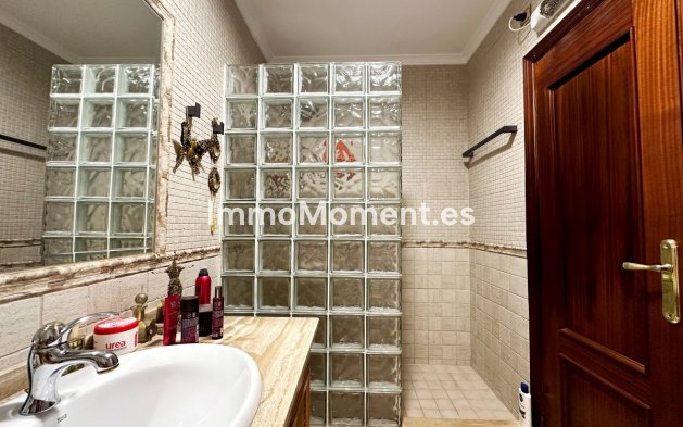 Revente - Maison mitoyenne - Estepona  - Estepona Centro