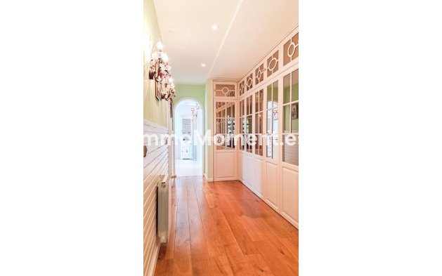 Reventa - Villa - Benahavís - Benahavís Centro