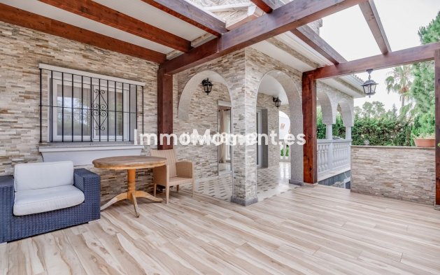 Wiederverkauf - Villa - Marbella - Artola