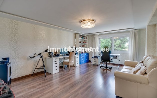 Wiederverkauf - Villa - Marbella - Artola