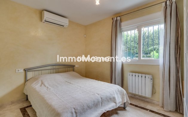 Wiederverkauf - Villa - Marbella - Artola