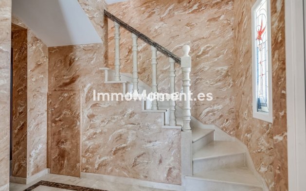 Wiederverkauf - Villa - Marbella - Artola