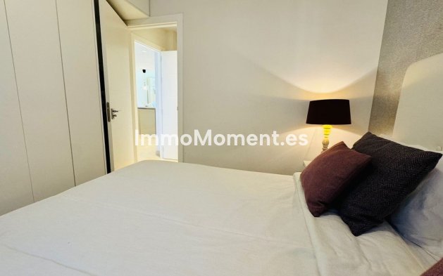 Resale - Apartment - Marbella - Elviria