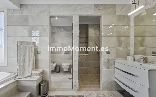 Revente - Villa - Marbella - Guadalmina Alta