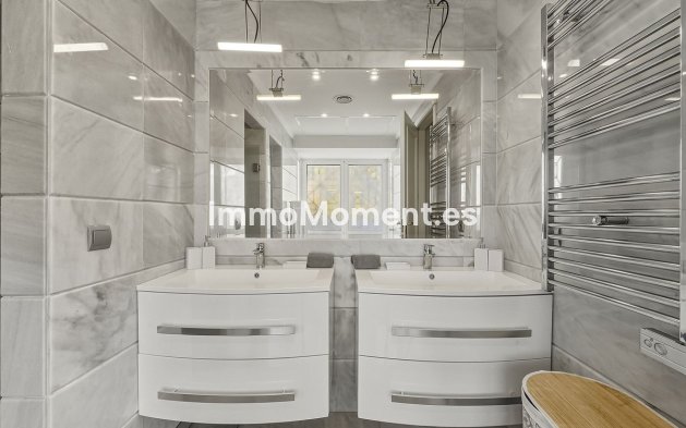 Revente - Villa - Marbella - Guadalmina Alta