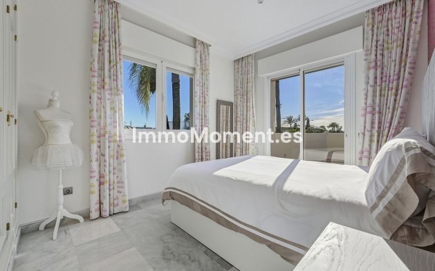 Revente - Villa - Marbella - Guadalmina Alta