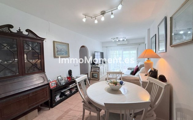 Wiederverkauf - Wohnung -   Inländisch - Alhaurín el Grande Centro