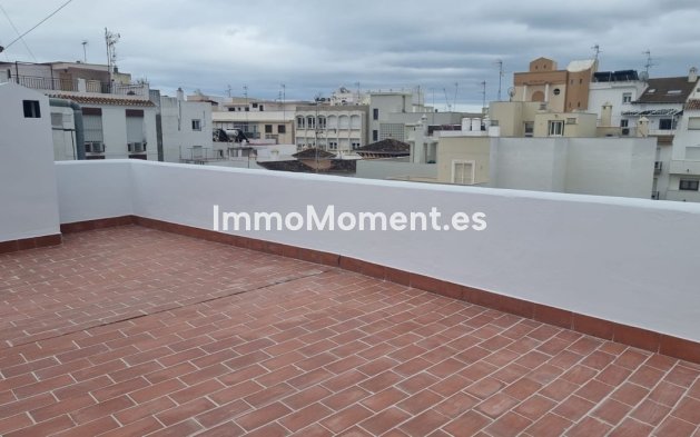 Wiederverkauf - Wohnung - Estepona  - Estepona Centro