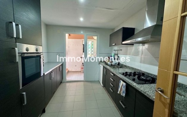 Wiederverkauf - Wohnung - Estepona  - Estepona Centro