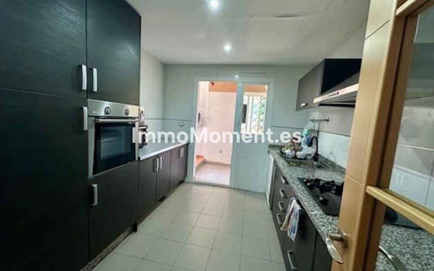 Wiederverkauf - Wohnung - Estepona  - Estepona Centro