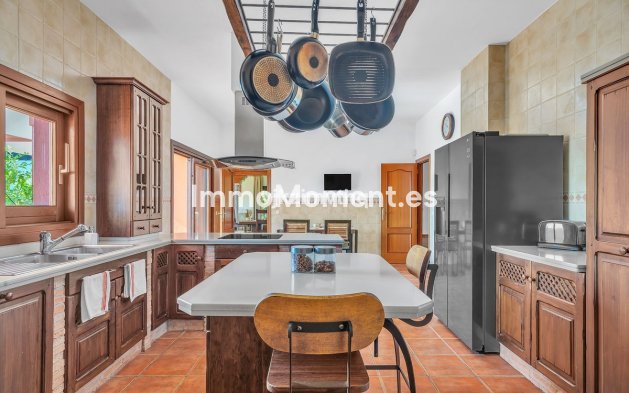 Wiederverkauf - Villa - Benahavís - Benahavís Centro