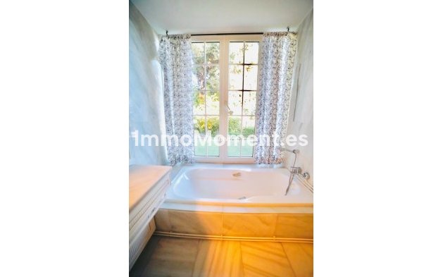 Wiederverkauf - Villa - Benalmadena - Benalmadena Pueblo