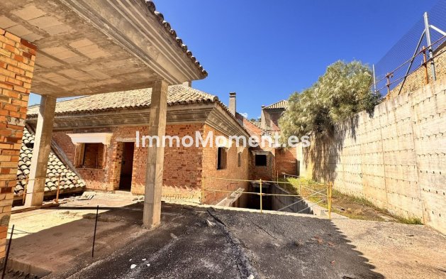 Reventa - Parcela - Interior  - Istán