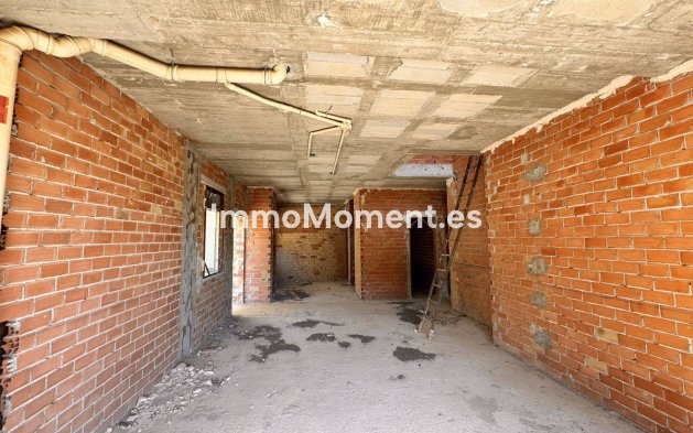 Reventa - Parcela - Interior  - Istán