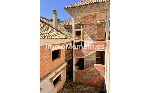 Reventa - Parcela - Interior  - Istán