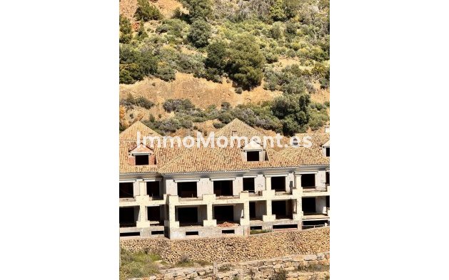 Reventa - Parcela - Interior  - Istán
