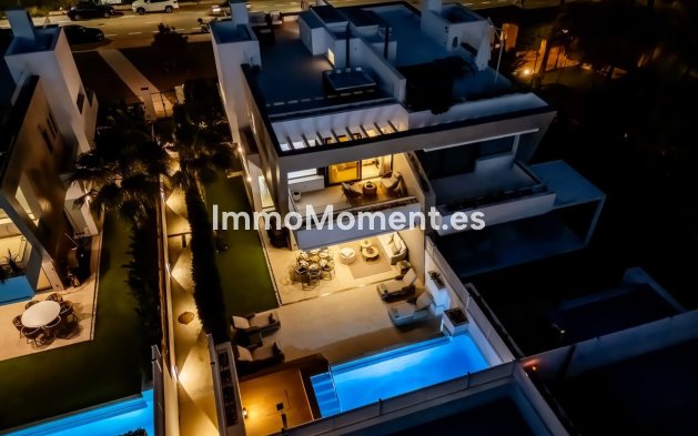 Bestaande woning - Villa - Marbella - Puerto Banús