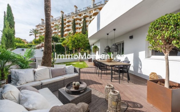 Resale - Apartment - Marbella - Nueva Andalucía