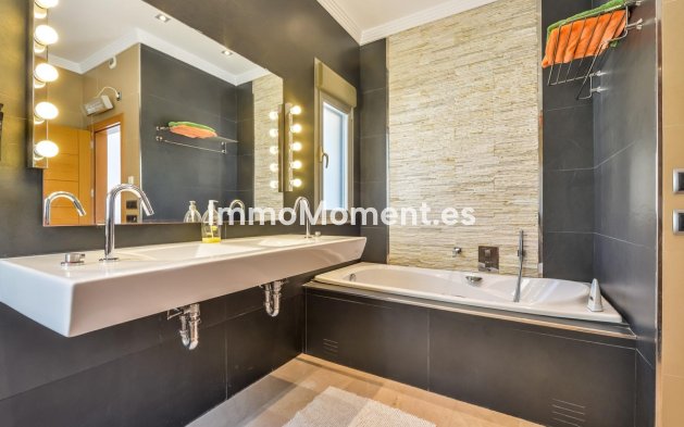 Resale - Villa - Benissa - Benissa Centro