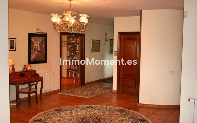 Resale - Detached villa - Alfaz del Pi - L'Alfás del Pi Centro