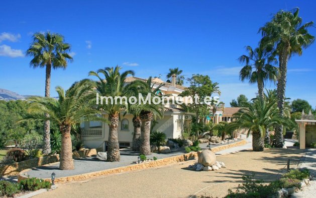 Resale - Detached villa - Alfaz del Pi - L'Alfás del Pi Centro