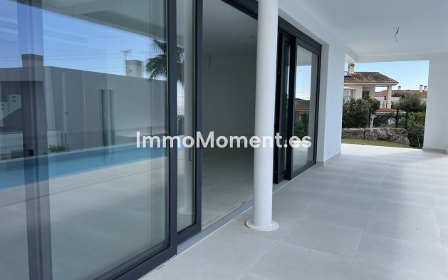 Resale - Villa - Fuengirola - Fuengirola Centro