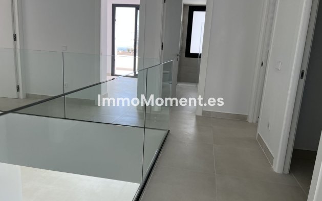 Resale - Villa - Fuengirola - Fuengirola Centro