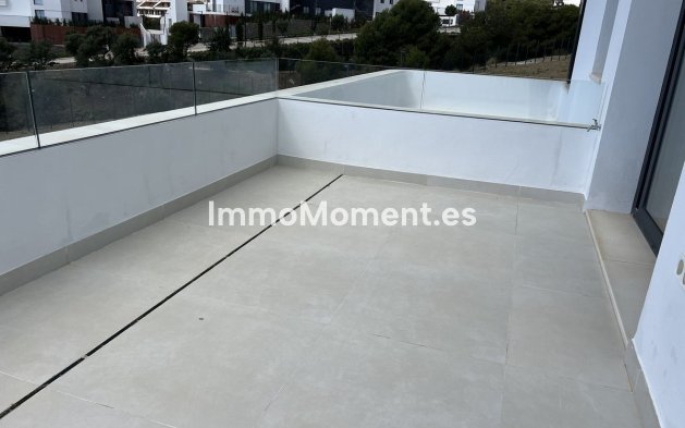 Resale - Villa - Fuengirola - Fuengirola Centro