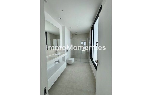 Resale - Villa - Fuengirola - Fuengirola Centro