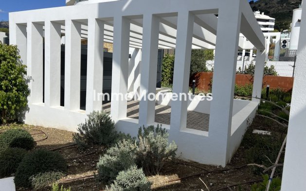 Resale - Villa - Fuengirola - Fuengirola Centro