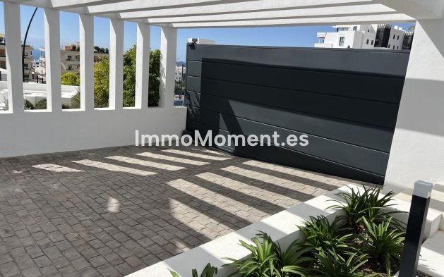 Resale - Villa - Fuengirola - Fuengirola Centro
