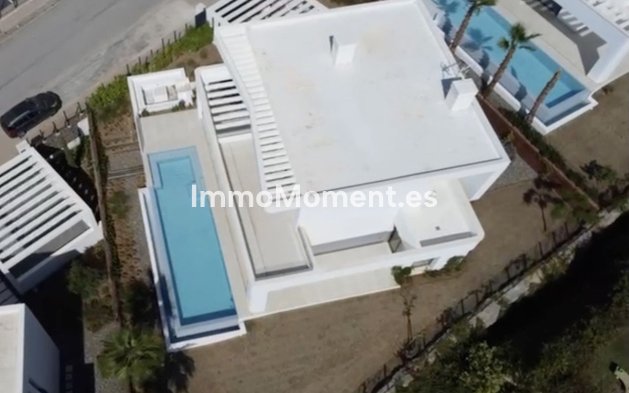 Resale - Villa - Fuengirola - Fuengirola Centro