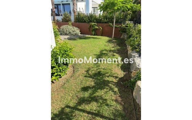 Resale - Villa - Fuengirola - Fuengirola Centro