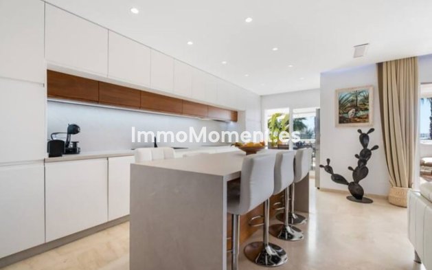 Wiederverkauf - Wohnung - Estepona  - Estepona Centro