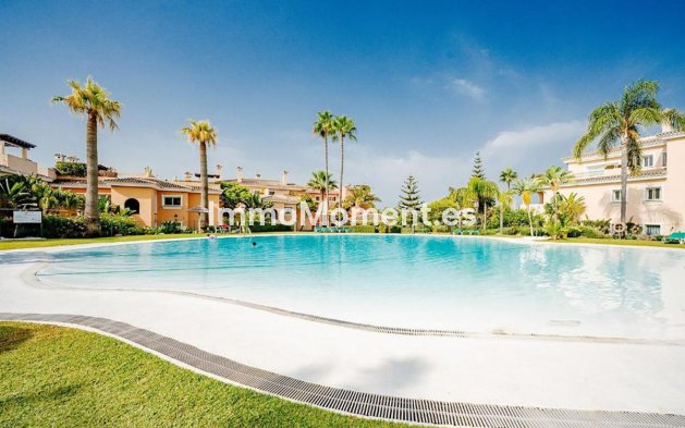 Wiederverkauf - Wohnung - Estepona  - Estepona Centro