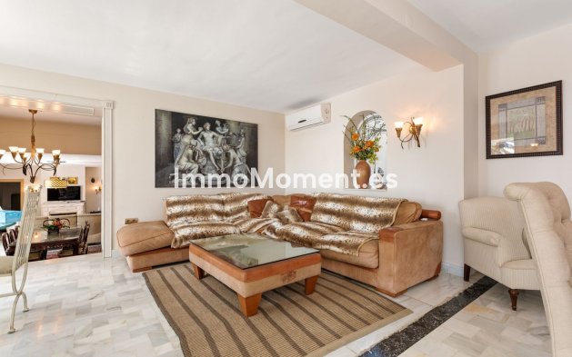 Resale - Villa - Estepona - Estepona Centro