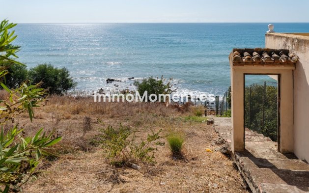 Resale - Villa - Estepona - Estepona Centro