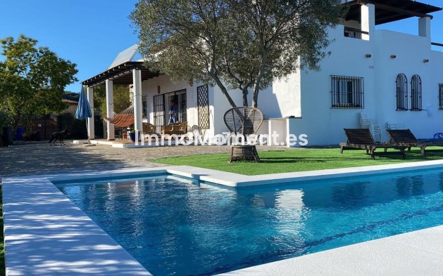 Wiederverkauf - Villa - Estepona  - Estepona Centro