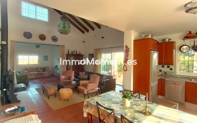 Wiederverkauf - Villa - Estepona  - Estepona Centro