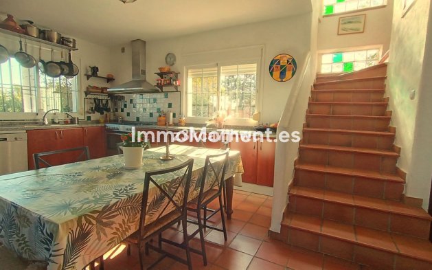 Wiederverkauf - Villa - Estepona  - Estepona Centro