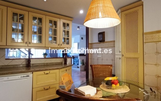 Wiederverkauf - Reihenhaus - Estepona  - Estepona Centro