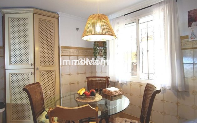 Wiederverkauf - Reihenhaus - Estepona  - Estepona Centro