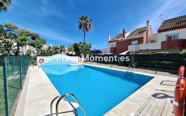 Revente - Maison mitoyenne - Estepona  - Estepona Centro